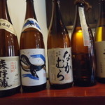 ゆうがた - いいボトルが並んでます