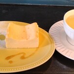 アオイオト - ホワイト生チーズケーキとレモングラスティー