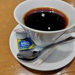 Le Bar a Vin 52 AZABU TOKYO - コーヒー　チョコレートつき♡