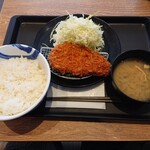 松のや - ロースかつ定食 (590円・税込)
