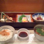 開食倶楽部 すず季 - 松花堂弁当 (限定10食、1500円)