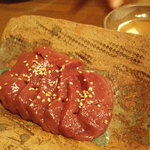 鶴炭火焼 - レバ刺し