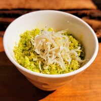 Hirovanna - しらす、ブロッコリーは、フランに芹とブロッコリー、しらす