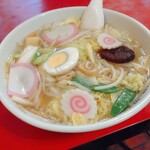Ikoma Ken - 五目ワンタン麺　全景