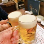 居酒屋 ちょーちょ - ビールで乾杯！