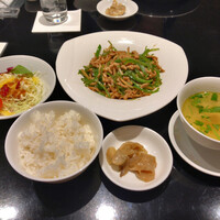黄鶴 - 間違いなく美味しい中華料理が味わえます。