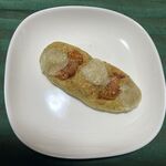 パンデュース - セミドライトマトとモッツァレラをのせたバジルのフォカッチャ