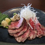 美純間 - 《宮古和牛のたたき》