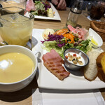 Cafe winds daimon - 