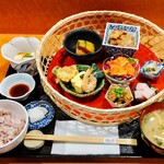 茶寮 ふ川 - 季節の花かご御膳