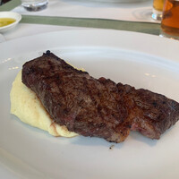 37 Steakhouse & Bar - 