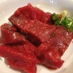 Horumon Yakiniku Buchi - 牛まかないタン
                        
                        これがまかないで出たらバイト辞めるわ
                        
                        砂肝かと思った
                        
                        いや、砂肝のが美味い