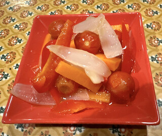 Parishokudou Namihei - 赤い野菜のピクルスも美味しい　箸休めに素敵