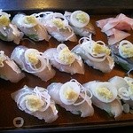 三共食堂 - 絶妙な美味しさの小鯵寿司