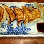 焼鳥倉沢屋 - 焼きギョウザ、420円。