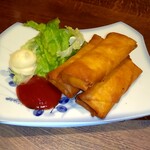 焼鳥倉沢屋 - チーズ春巻き　550円。