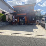 Shokusai Roman Hotaru - 外観と駐車場（3台？）