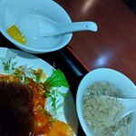珍味園 - スープ、杏仁豆腐