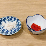 Hokkaidou Famazu Dainingu - 串焼き用の塩と辛味噌