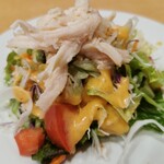 ガスト - 蒸し鶏のコブドレッシングサラダ
