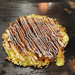 Okonomiyaki Hakoko Yanen - ミックス玉 1080円。