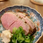 酒呑蕎食〆タグル - 鴨ロース（少なめ）　白わさびと青ネギの薬味で