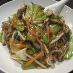 美林華飯店 - 牛肉かけご飯