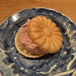 茜坂大沼 - 苺アイスの最中