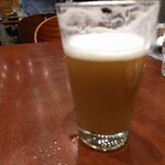 Buccharipaburikkuyokohamaakarengashikagopizaandobia - 飲みかけビール　マジェスティック　ミディアム780円
