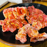 Yakiniku No Ba-Nzu - 