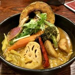 スープカリー 奥芝商店  - 骨付き鳥とおくし畑のスープカレー