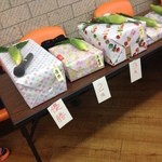 やきもの本舗 - ボーリング大会の商品群