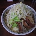 ラーメン二郎 - ぶた小ラーメン