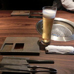 大仙　牛玄亭 - 生ビール＋テーブルセッティング