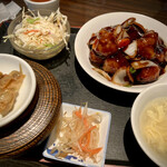 泰南飯店 - 黒酢豚セット 900円