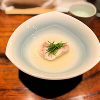 鮨 あお - ◯ 甘鯛の酒蒸し（出汁は骨で取る）