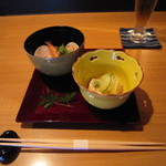 ぬる燗佐藤 - 先付（湯葉・甘海老と蛤の酒蒸し）