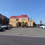 アロマオブコナ - 店舗外観、駐車場