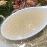 麺家 たけ田 - スープの感じ