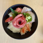 Maguro Resutoran - 海鮮丼
