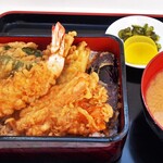 海老と野菜の天丼