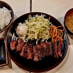 Wafuu Guriru Maruhikotei - 牛ハラミステーキ定食   1,280円