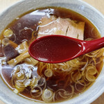 Iseya Kashiten - 中華そばのスープ