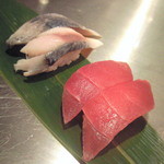 Uogashi Nihonichi Tachigui Sushi - しめ鯖・赤身