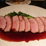 tamaya - マグレ鴨むね肉のロースト赤ワインソース(3,000円)