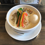 麺や 志道 - "特製白湯(醤油)"の"麺大盛"1,400円♪