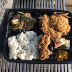 デリカのサカイ - ヒレカツ＆生姜焼き弁当