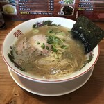 Nagahama Tonkotsu Maruei Ramen - ラーメン