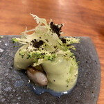 Imparfait - 牡蠣にブロッコリーのソースにブラックオリーブパウダーを♪