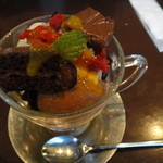 フィフティーン・セブンティーン - ビーガンチョコパフェ